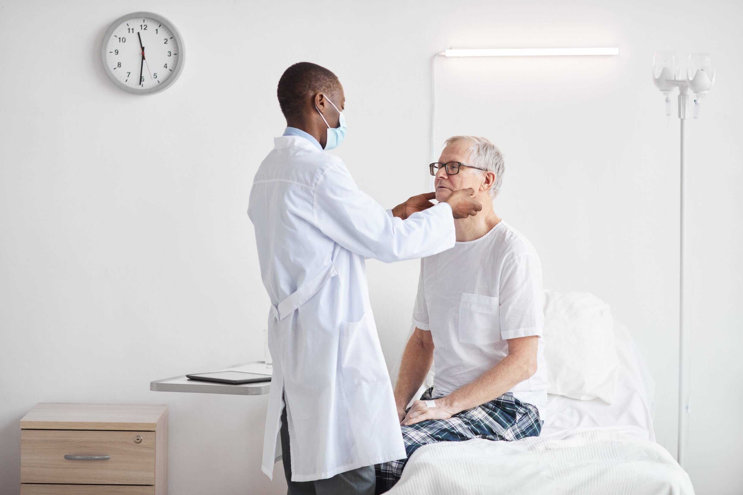 african-doctor-examining-senior-man-in-hospital-2021-09-24-04-17-25-utc.jpg african-doctor-examining-senior-man-in-hospital-2021-09-24-04-17-25-utc.jpg